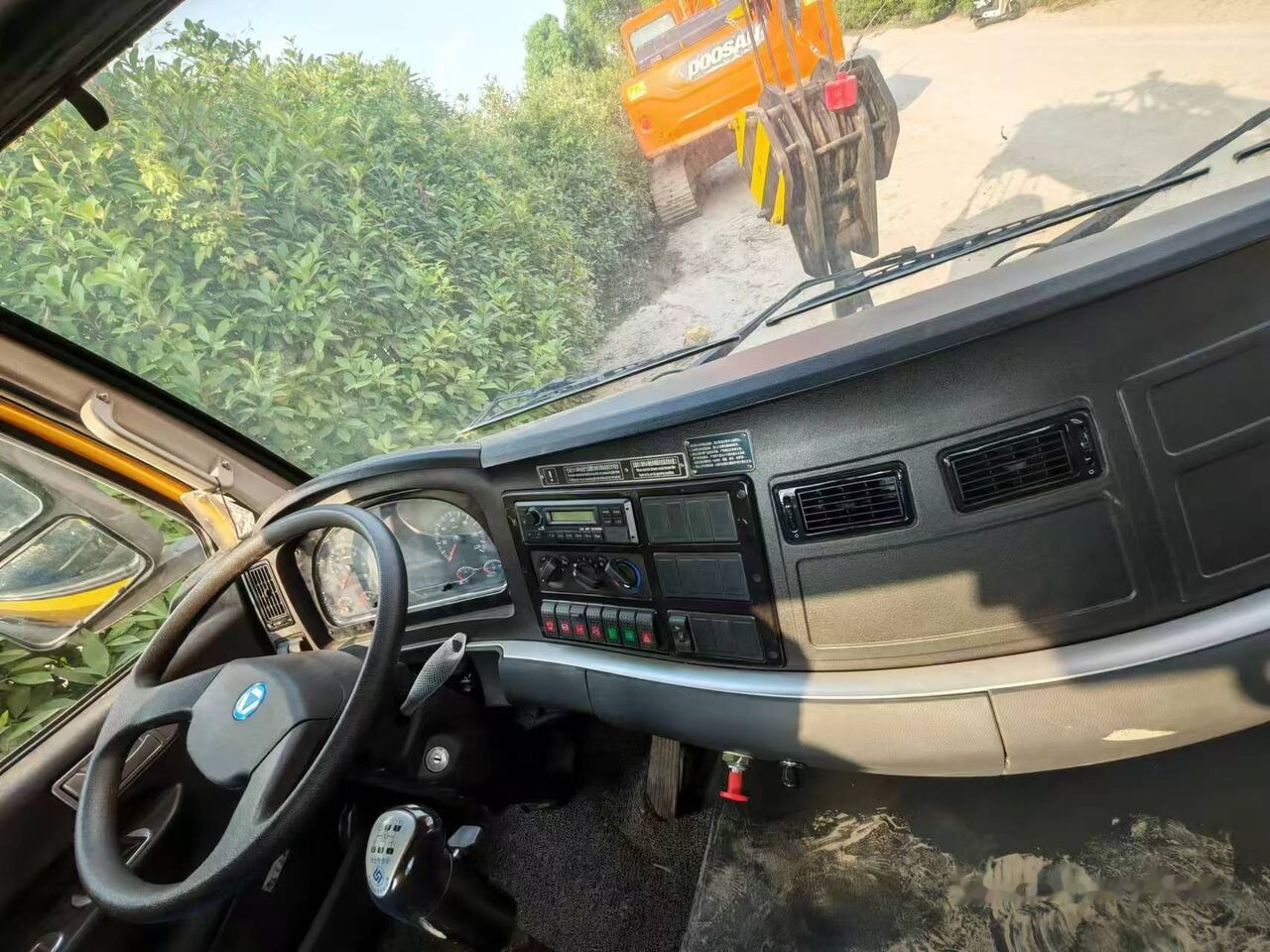 XCMG XCT25 XCT35 25T 25ton 35T 35ton - موبايل كرين: صورة 4 XCMG XCT25 XCT35 25T 25ton 35T 35ton - موبايل كرين: صورة 4