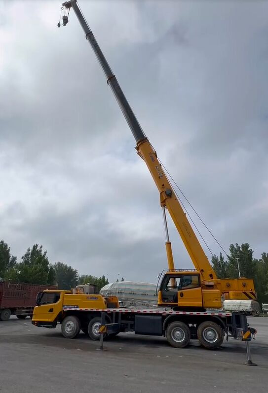 XCMG XCT35 QY35K 35T 35ton 30 50 70 80 100 - موبايل كرين: صورة 2 XCMG XCT35 QY35K 35T 35ton 30 50 70 80 100 - موبايل كرين: صورة 2