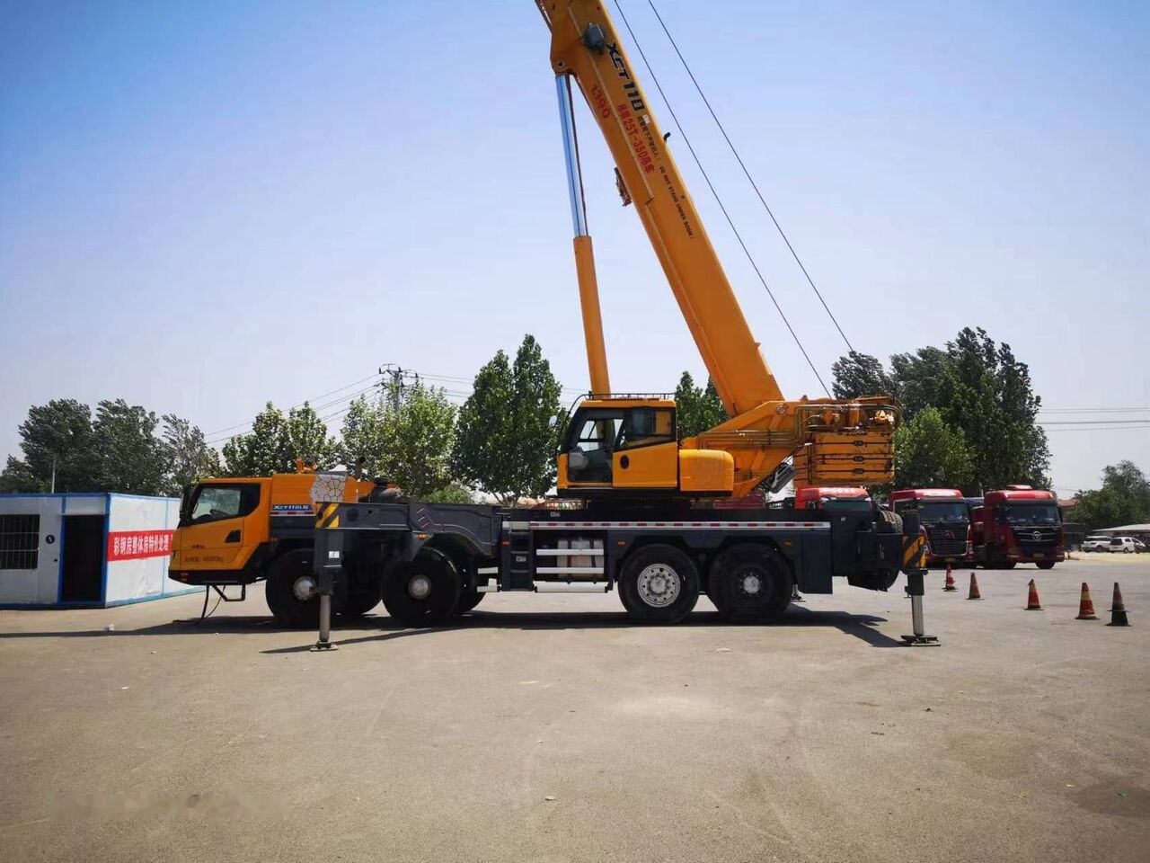 XCMG XCT80 XCT100 XCT70 80T 80ton 90ton 100ton - موبايل كرين: صورة 4 XCMG XCT80 XCT100 XCT70 80T 80ton 90ton 100ton - موبايل كرين: صورة 4