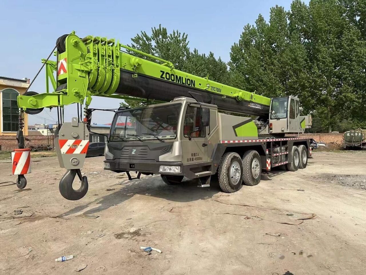 Zoomlion ZTC700V ZTC800V ZTC900V 50T 70T 80T 100T - موبايل كرين: صورة 1 Zoomlion ZTC700V ZTC800V ZTC900V 50T 70T 80T 100T - موبايل كرين: صورة 1