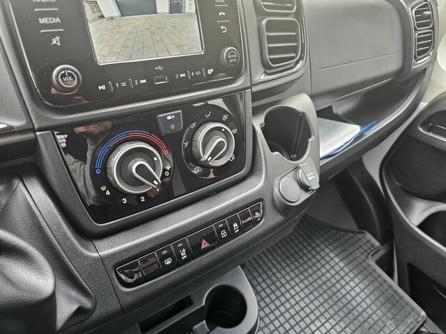 شاحنة مفتوحة, الشاحنات الصغيرة كابينة مزدوجة FIAT Ducato 140 DOKA Pritsche 2,9 Meter Klima DAB...: صورة 11 شاحنة مفتوحة, الشاحنات الصغيرة كابينة مزدوجة FIAT Ducato 140 DOKA Pritsche 2,9 Meter Klima DAB...: صورة 11