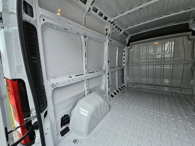 فان FIAT Ducato 35 MAXI 180 Serie10-9.2 Modell 2025 L2H2...: صورة 29