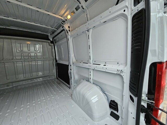 فان FIAT Ducato 35 MAXI 180 Serie10-9.2 Modell 2025 L2H2...: صورة 30