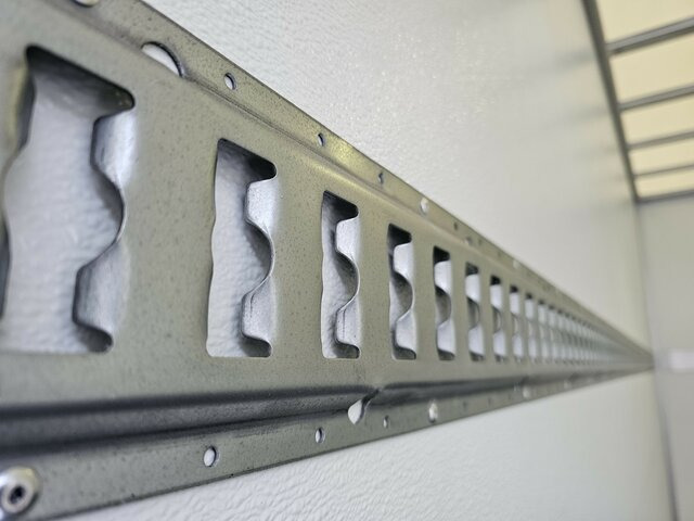 شاحنة مغلقة الصندوق IVECO Daily 35S18 3.0 Koffer LBW Bär ACC LED sofort!...: صورة 29 شاحنة مغلقة الصندوق IVECO Daily 35S18 3.0 Koffer LBW Bär ACC LED sofort!...: صورة 29