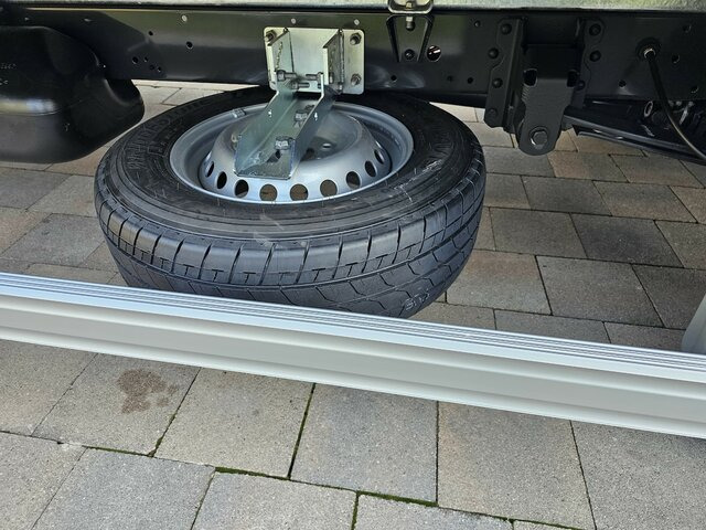 شاحنة مغلقة الصندوق IVECO Daily 35S18 3.0 Koffer LBW Bär ACC LED sofort!...: صورة 22 شاحنة مغلقة الصندوق IVECO Daily 35S18 3.0 Koffer LBW Bär ACC LED sofort!...: صورة 22