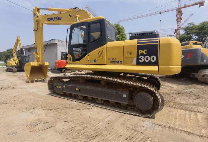 Automation Used komatsu pc300-7 excavator second hand ecvacators cheap price used komatsu for hot sale - حفار زحاف: صورة 3 Automation Used komatsu pc300-7 excavator second hand ecvacators cheap price used komatsu for hot sale - حفار زحاف: صورة 3