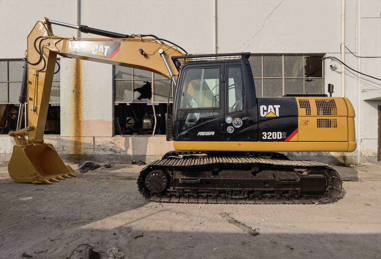 CAT 320D2 Excavator - حفار زحاف: صورة 1 CAT 320D2 Excavator - حفار زحاف: صورة 1