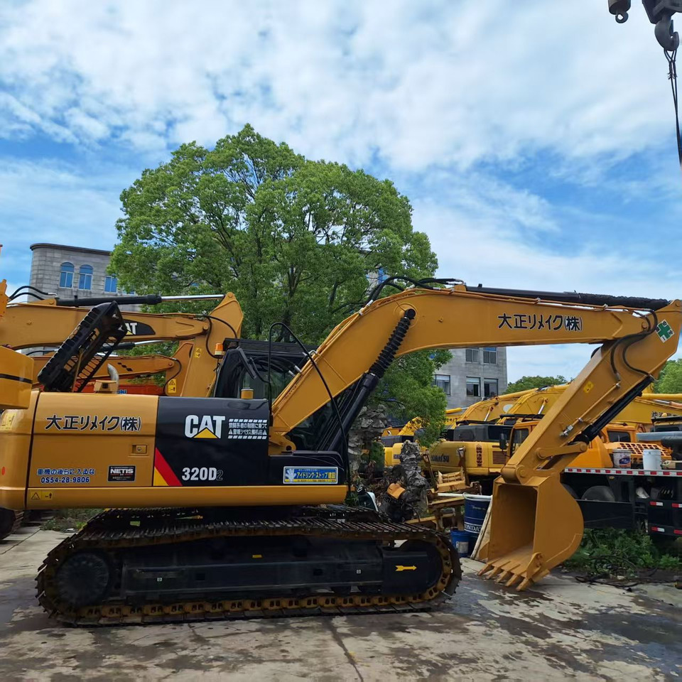 CAT 320D2 Excavator - حفار زحاف: صورة 3 CAT 320D2 Excavator - حفار زحاف: صورة 3