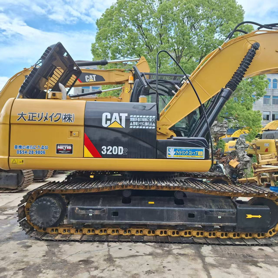 CAT 320D2 Excavator - حفار زحاف: صورة 3 CAT 320D2 Excavator - حفار زحاف: صورة 3