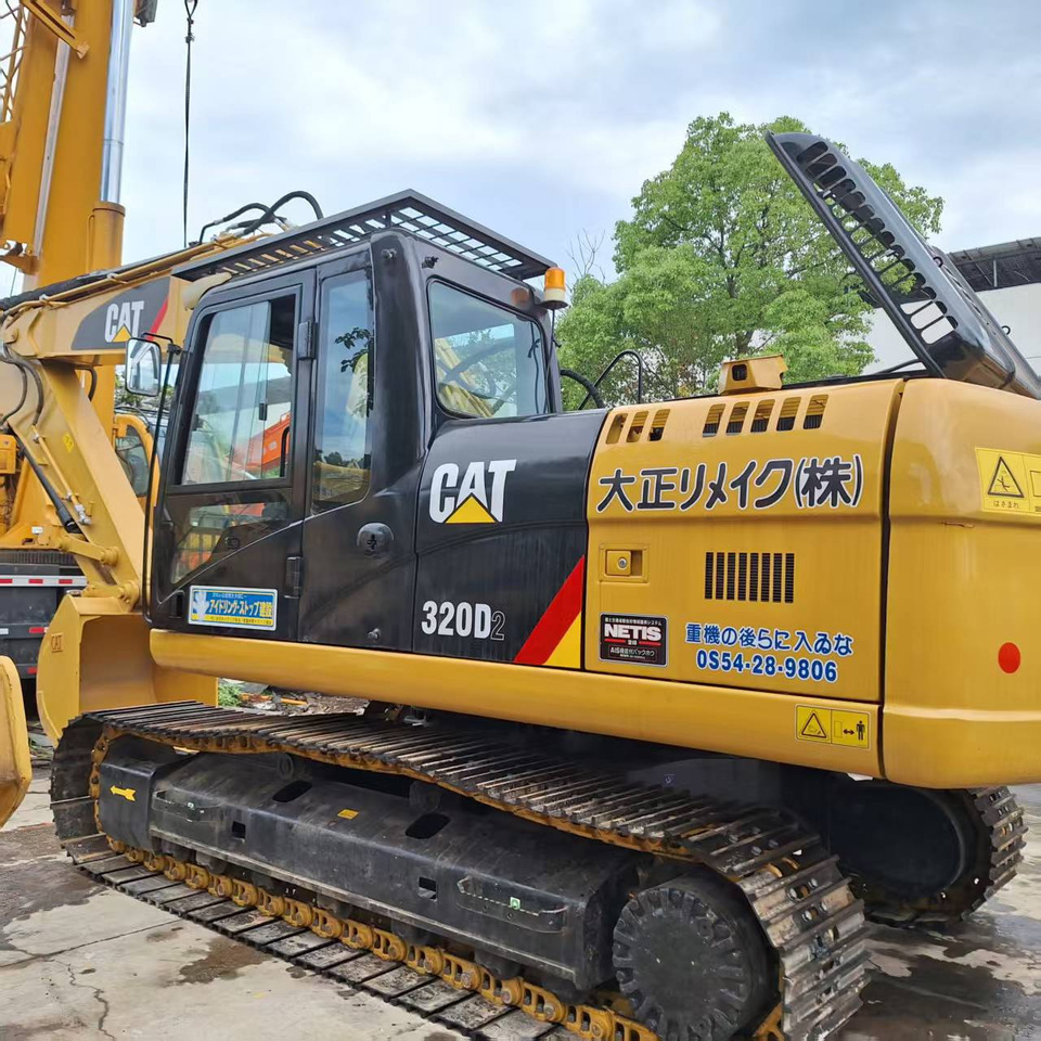 CAT 320D2 Excavator - حفار زحاف: صورة 2 CAT 320D2 Excavator - حفار زحاف: صورة 2