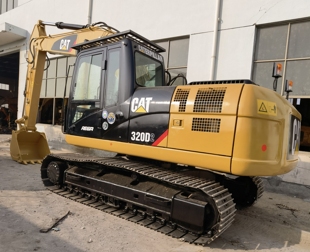 CAT 320D2 Excavator - حفار زحاف: صورة 2 CAT 320D2 Excavator - حفار زحاف: صورة 2