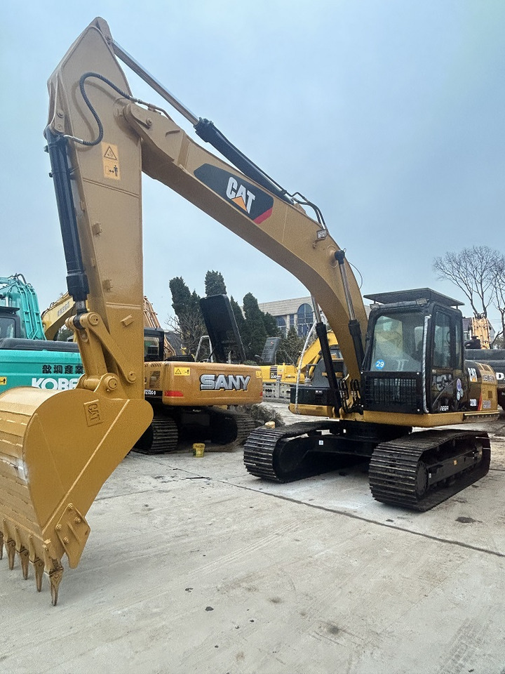 CAT 320D2 excavator - حفار زحاف: صورة 5 CAT 320D2 excavator - حفار زحاف: صورة 5