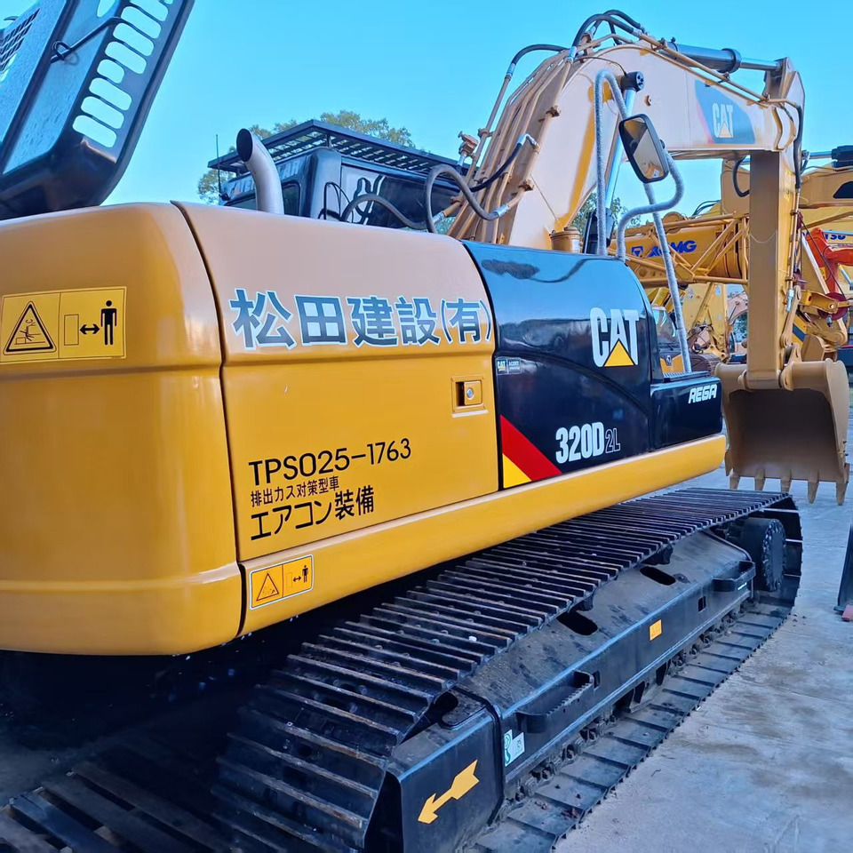 CAT 320D2L Excavator - حفار زحاف: صورة 3 CAT 320D2L Excavator - حفار زحاف: صورة 3