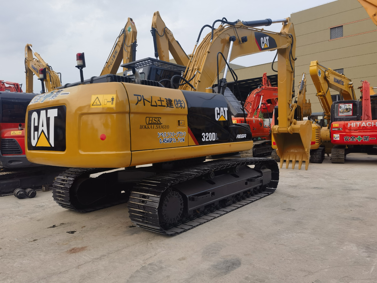 CAT 320DL Excavator - حفار زحاف: صورة 1 CAT 320DL Excavator - حفار زحاف: صورة 1