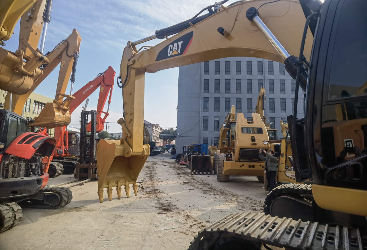 CAT 330D2L Excavator - حفار زحاف: صورة 3 CAT 330D2L Excavator - حفار زحاف: صورة 3