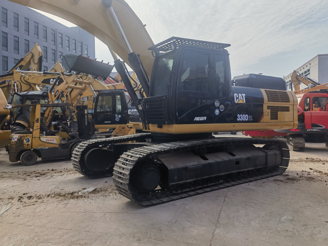 CAT 330D2L Excavator - حفار زحاف: صورة 1 CAT 330D2L Excavator - حفار زحاف: صورة 1