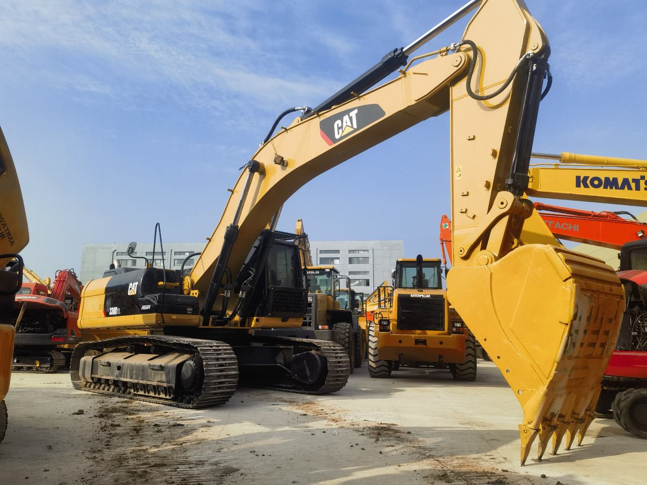 CAT 330D2L Excavator - حفار زحاف: صورة 1 CAT 330D2L Excavator - حفار زحاف: صورة 1