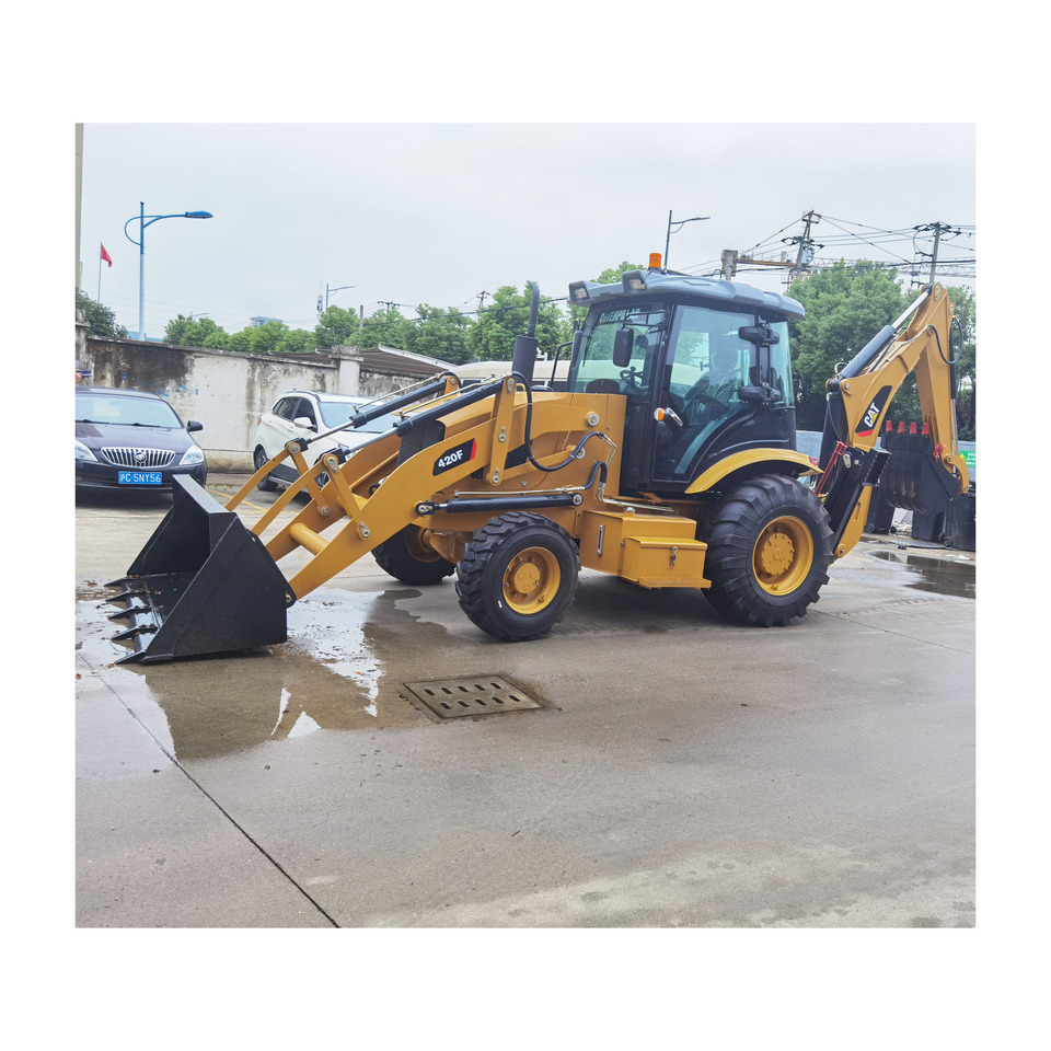 CAT 420F Backhoe Loader - جرافة حفار: صورة 3 CAT 420F Backhoe Loader - جرافة حفار: صورة 3