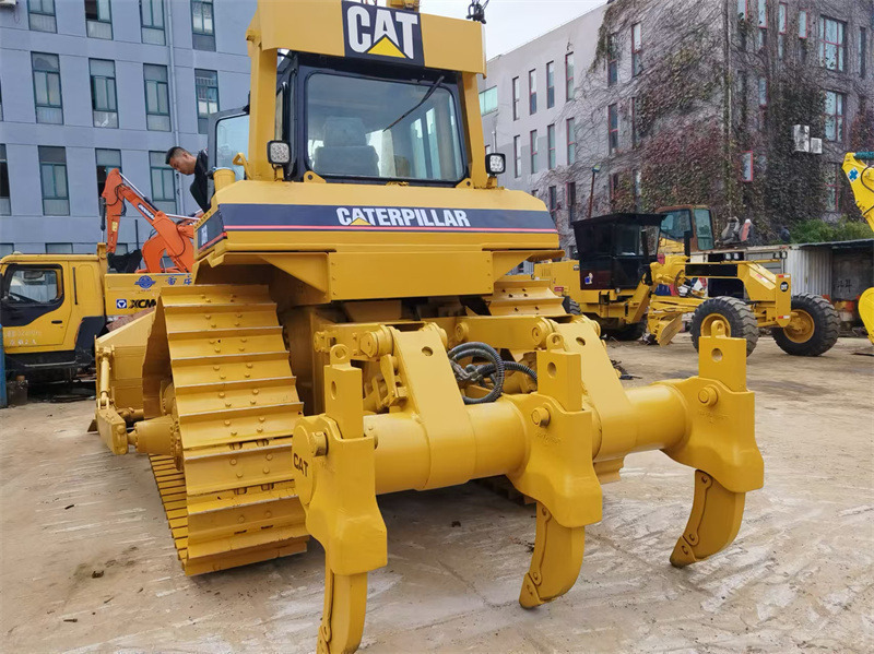 CAT D6R Bulldozer - جرافة: صورة 5 CAT D6R Bulldozer - جرافة: صورة 5