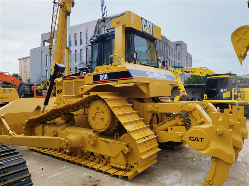 CAT D6R Bulldozer - جرافة: صورة 4 CAT D6R Bulldozer - جرافة: صورة 4