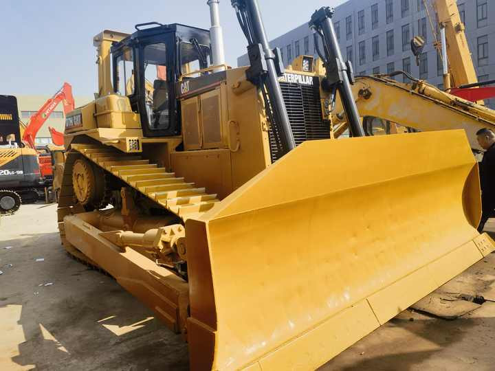 Cheap Price Used CAT Bulldozer machine Japan Caterpillar D7H D7R bulldozer dozer for sale - جرافة: صورة 4 Cheap Price Used CAT Bulldozer machine Japan Caterpillar D7H D7R bulldozer dozer for sale - جرافة: صورة 4
