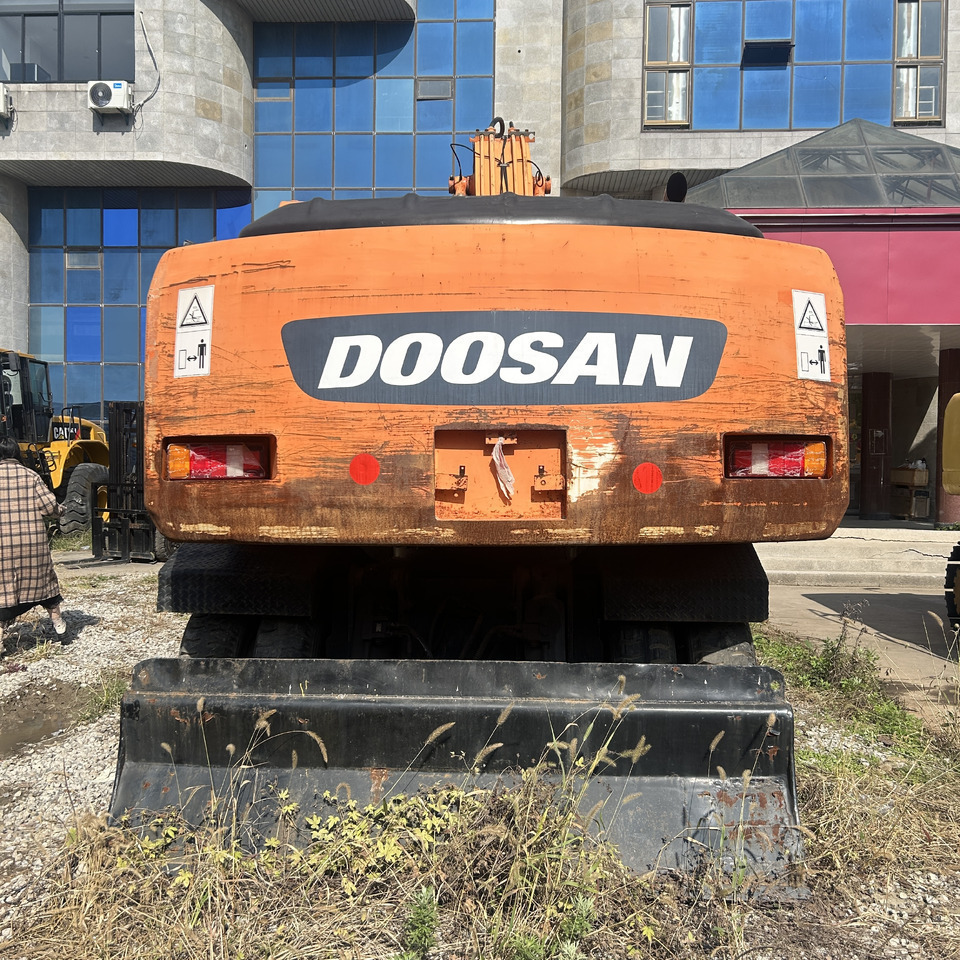 حفارة دولاب Doosan DH210w-7 wheel excavator: صورة 6