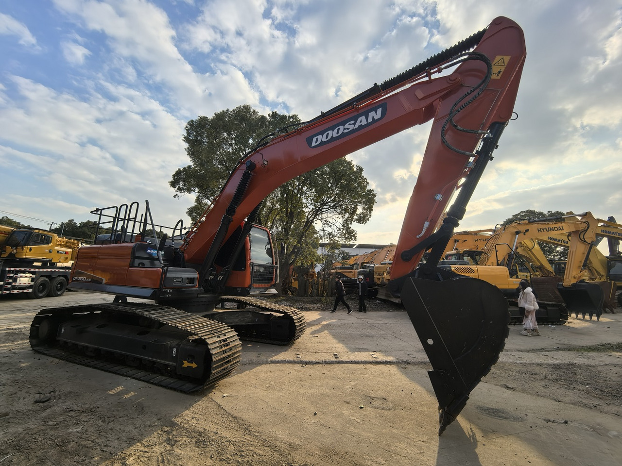 Doosan DX300LC-9C Crawler Excavator - حفار زحاف: صورة 5 Doosan DX300LC-9C Crawler Excavator - حفار زحاف: صورة 5