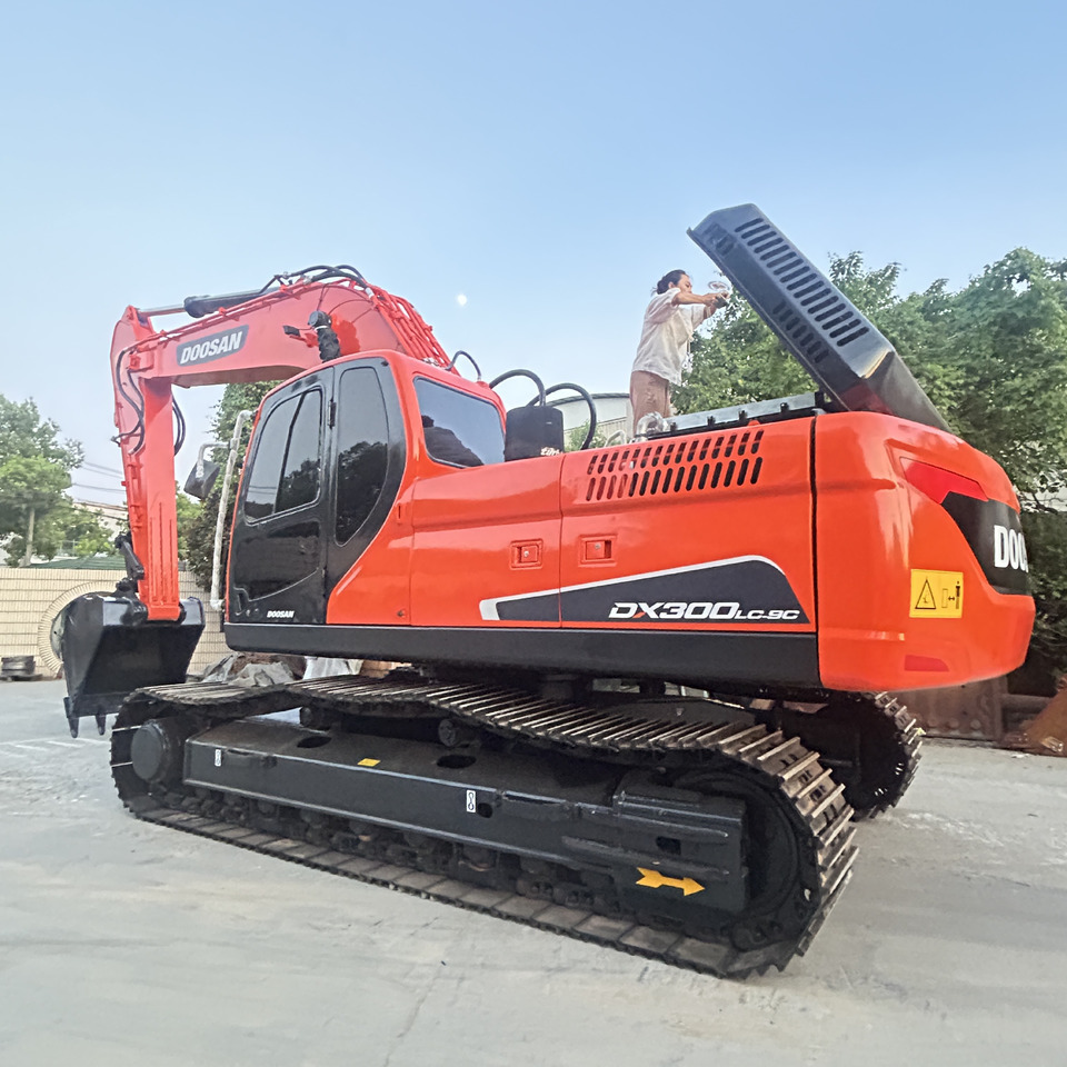 Doosan DX300LC Crawler Excavator - حفار زحاف: صورة 4 Doosan DX300LC Crawler Excavator - حفار زحاف: صورة 4