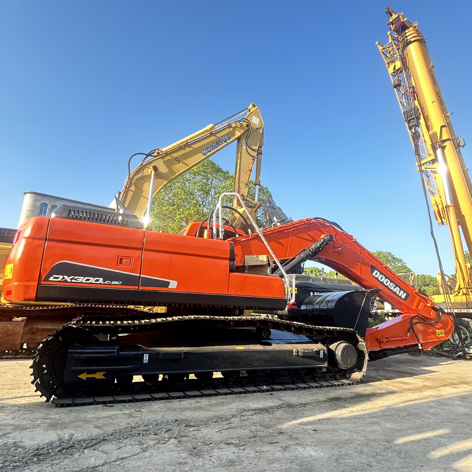 Doosan DX300LC Crawler Excavator - حفار زحاف: صورة 5 Doosan DX300LC Crawler Excavator - حفار زحاف: صورة 5