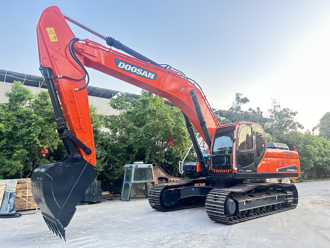 Doosan DX300LC Crawler Excavator - حفار زحاف: صورة 1 Doosan DX300LC Crawler Excavator - حفار زحاف: صورة 1