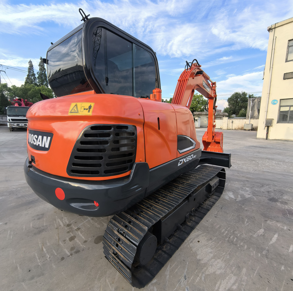 Doosan Dx60 Crawler Excavator - حفار زحاف: صورة 1 Doosan Dx60 Crawler Excavator - حفار زحاف: صورة 1