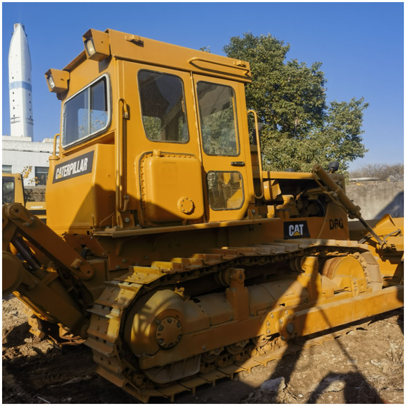 Excellent Condition Used Bulldozers CAT D6G Original Japanese Second Hand CAT D6G in stock in china - جرافة: صورة 1 Excellent Condition Used Bulldozers CAT D6G Original Japanese Second Hand CAT D6G in stock in china - جرافة: صورة 1