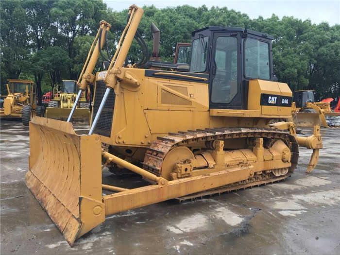 Fast Shipping and high quality Bulldozers CAT D6G Second hand Bulldozers Caterpillar D6G for sale - جرافة: صورة 3 Fast Shipping and high quality Bulldozers CAT D6G Second hand Bulldozers Caterpillar D6G for sale - جرافة: صورة 3