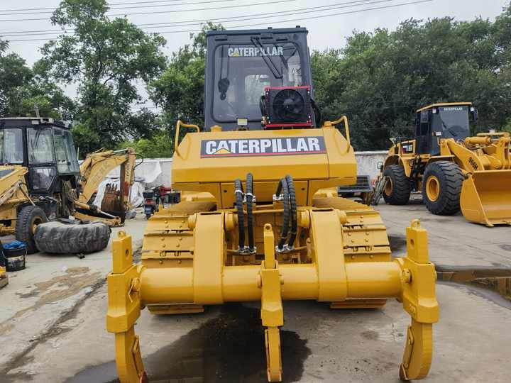 Good condition Used CAT D6G Bulldozers caterpillar used d6g bulldozer on hot sale in shanghai yard - جرافة: صورة 2 Good condition Used CAT D6G Bulldozers caterpillar used d6g bulldozer on hot sale in shanghai yard - جرافة: صورة 2