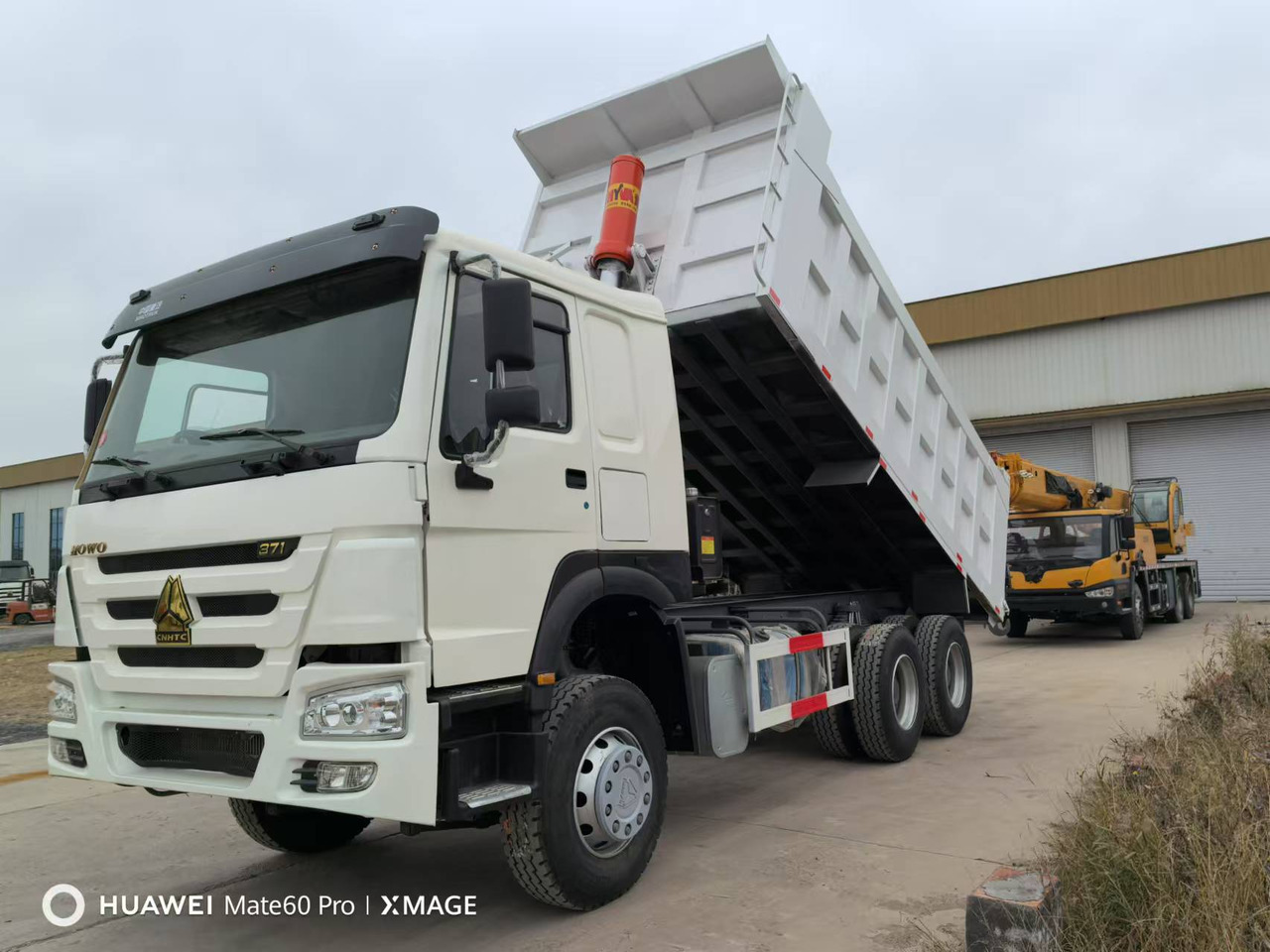 HOWO Howo 371 Used Dump Truck 6x4 - شاحنة قلاب: صورة 1 HOWO Howo 371 Used Dump Truck 6x4 - شاحنة قلاب: صورة 1