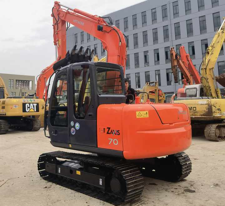 High Quality and good performance Used Japan Hitachi ZX70 Excavator second Hand excavator for sale in china - حفار زحاف: صورة 4 High Quality and good performance Used Japan Hitachi ZX70 Excavator second Hand excavator for sale in china - حفار زحاف: صورة 4