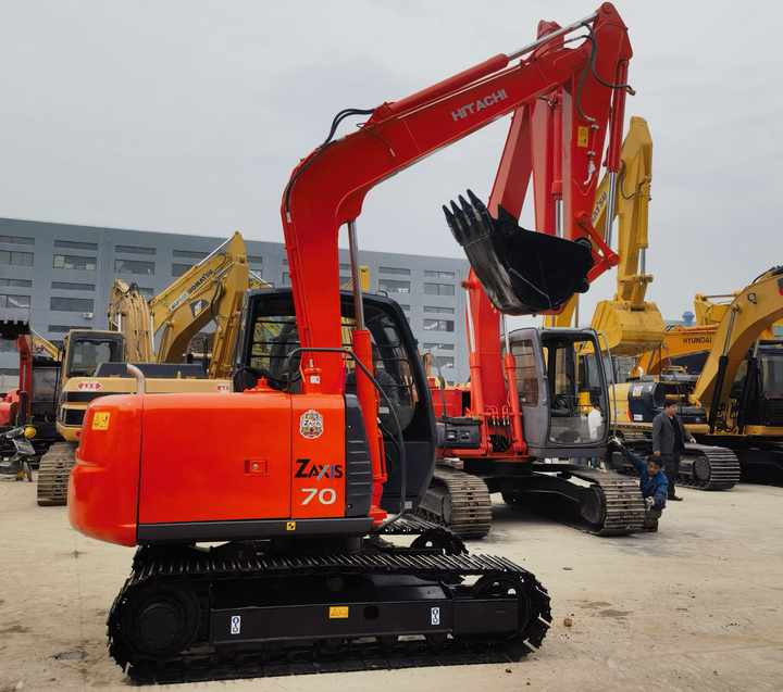 High Quality and good performance Used Japan Hitachi ZX70 Excavator second Hand excavator for sale in china - حفار زحاف: صورة 2 High Quality and good performance Used Japan Hitachi ZX70 Excavator second Hand excavator for sale in china - حفار زحاف: صورة 2