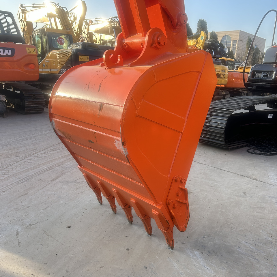 Hitachi ZX200-3 Excavator - حفار زحاف: صورة 4 Hitachi ZX200-3 Excavator - حفار زحاف: صورة 4