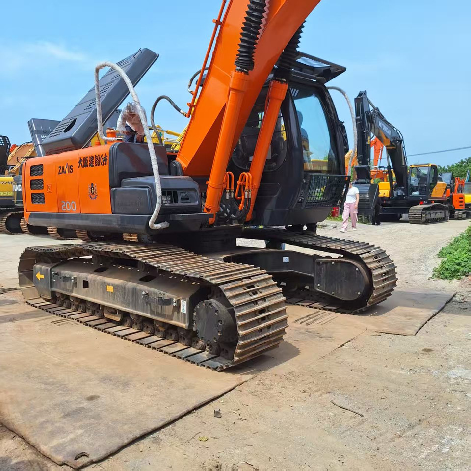 Hitachi ZX200G Excavator - حفار زحاف: صورة 3 Hitachi ZX200G Excavator - حفار زحاف: صورة 3