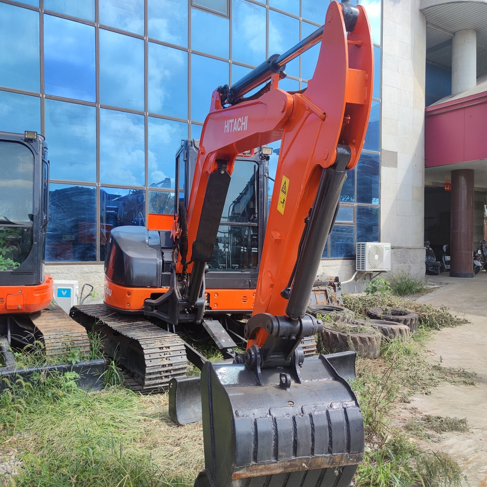 Hitachi ZX50 Excavator - حفار زحاف: صورة 5 Hitachi ZX50 Excavator - حفار زحاف: صورة 5