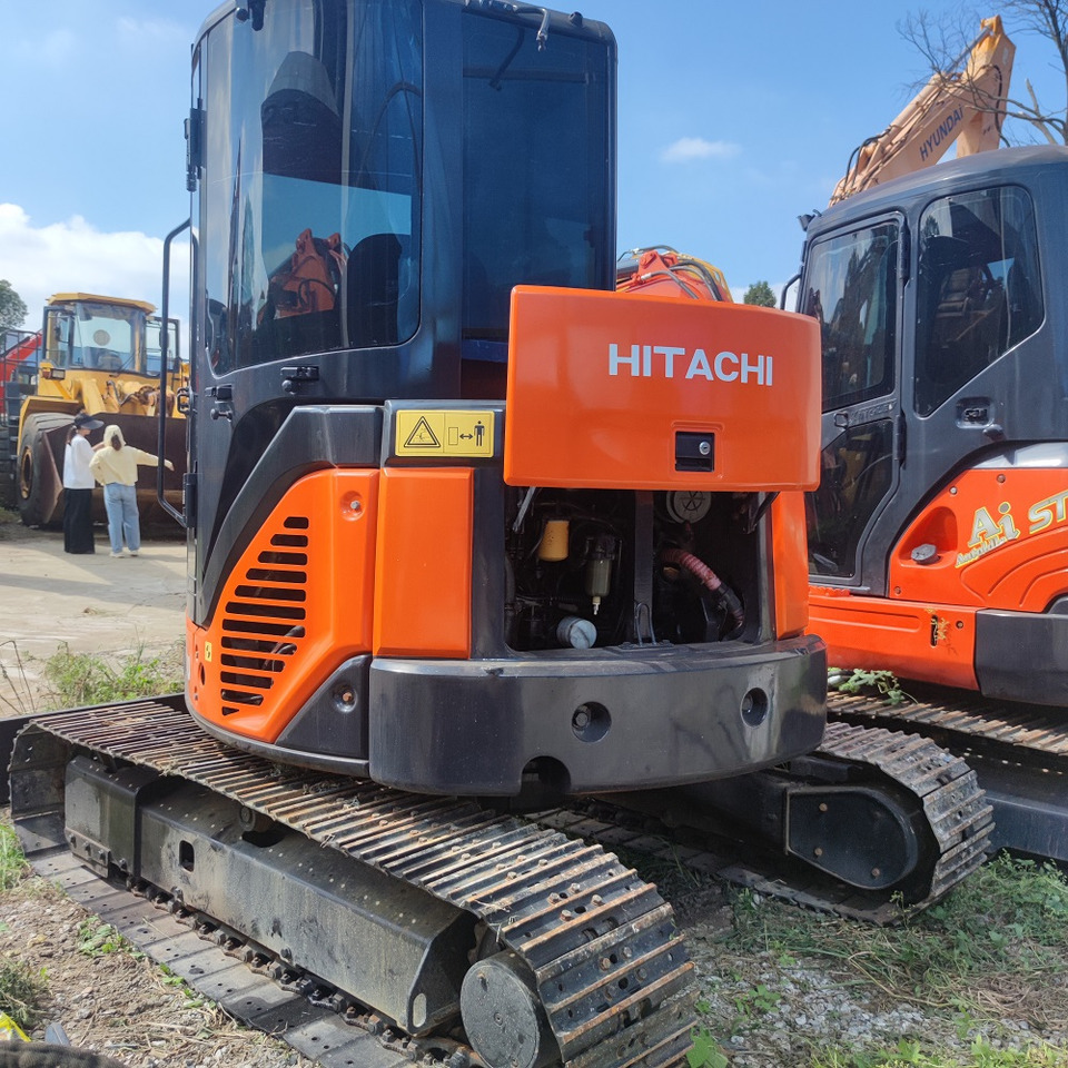 Hitachi ZX50 Excavator - حفار زحاف: صورة 3 Hitachi ZX50 Excavator - حفار زحاف: صورة 3