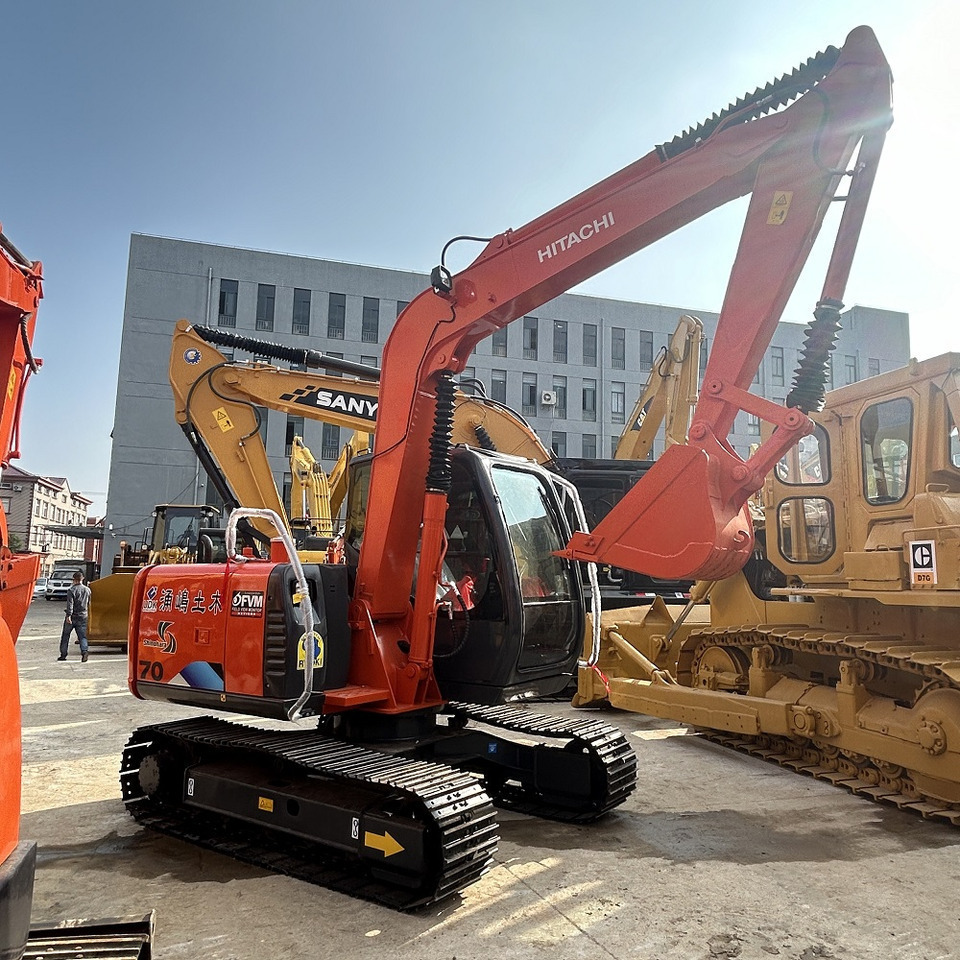 Hitachi ZX70 Excavator - حفارة مُصَّغرة: صورة 2 Hitachi ZX70 Excavator - حفارة مُصَّغرة: صورة 2