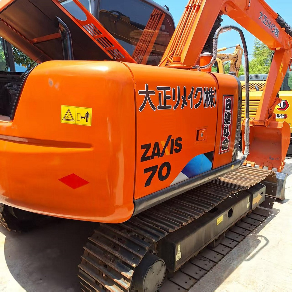 Hitachi ZX70 Excavator - حفار زحاف: صورة 4 Hitachi ZX70 Excavator - حفار زحاف: صورة 4