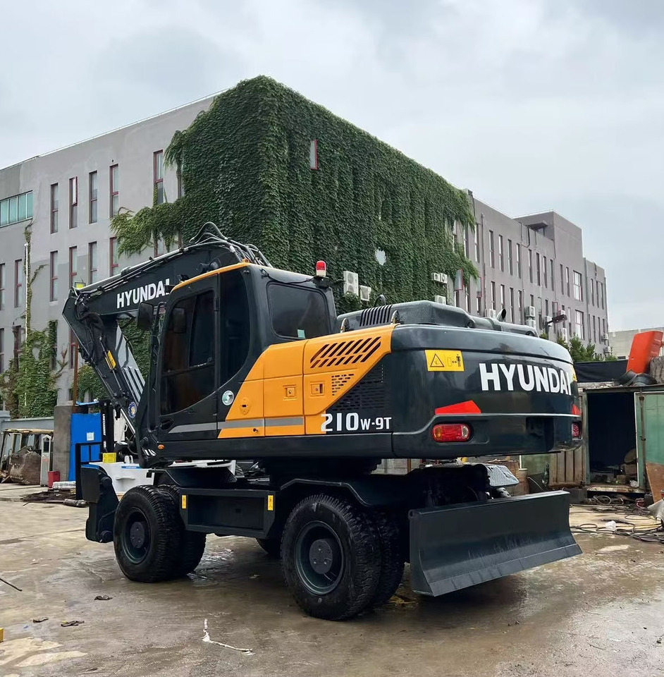 Hyundai 210w-9 wheel excavator - حفارة دولاب: صورة 4 Hyundai 210w-9 wheel excavator - حفارة دولاب: صورة 4