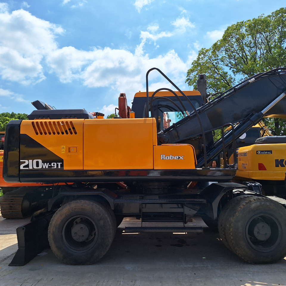 Hyundai 210w-9 wheel excavator - حفارة دولاب: صورة 4 Hyundai 210w-9 wheel excavator - حفارة دولاب: صورة 4
