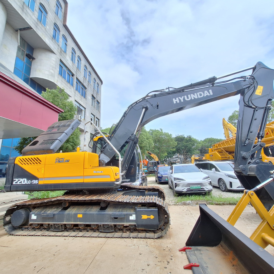 Hyundai 220LC-9S Excavator - حفار زحاف: صورة 1 Hyundai 220LC-9S Excavator - حفار زحاف: صورة 1