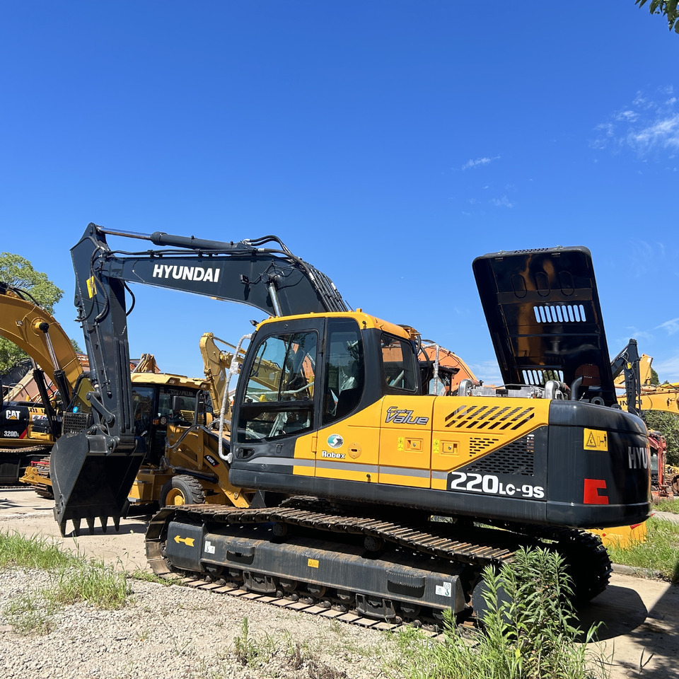 Hyundai 220LC-9S Excavator - حفار زحاف: صورة 3 Hyundai 220LC-9S Excavator - حفار زحاف: صورة 3