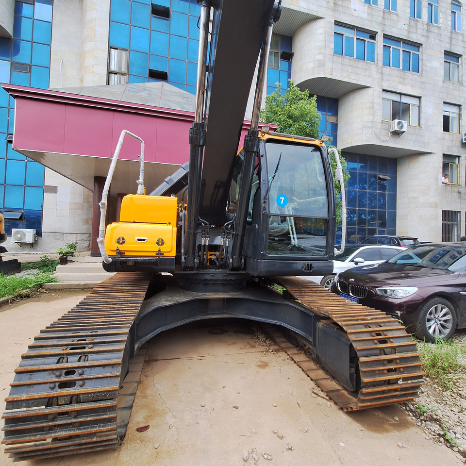 Hyundai 220LC-9S Excavator - حفار زحاف: صورة 5 Hyundai 220LC-9S Excavator - حفار زحاف: صورة 5
