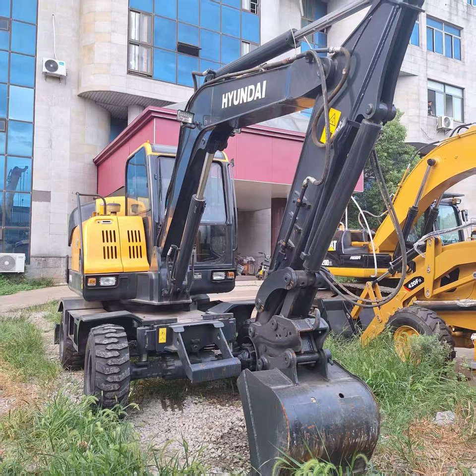 Hyundai HW60 excavator - حفارة دولاب: صورة 1 Hyundai HW60 excavator - حفارة دولاب: صورة 1