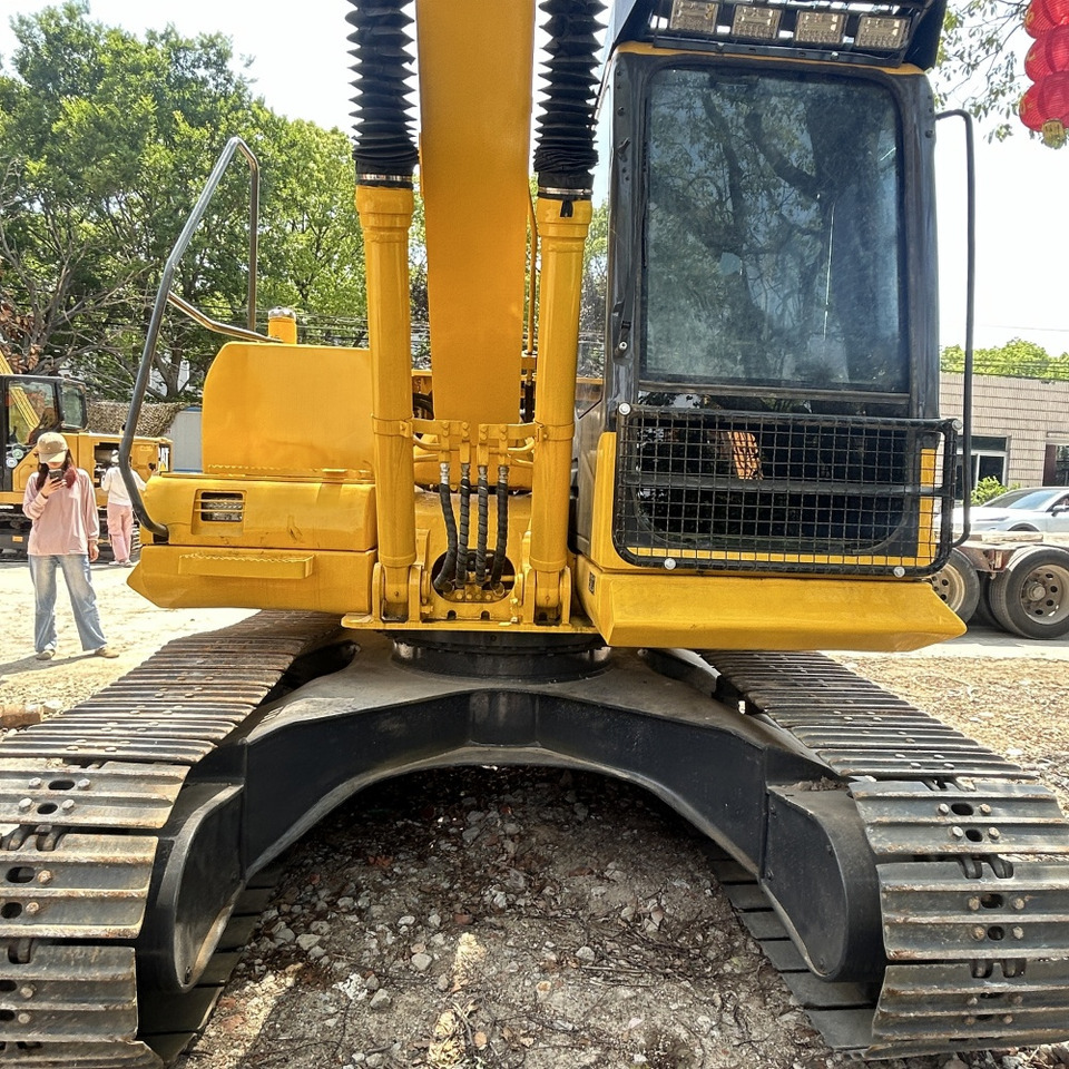 Komatsu PC130-7 Excavator - حفار زحاف: صورة 4 Komatsu PC130-7 Excavator - حفار زحاف: صورة 4